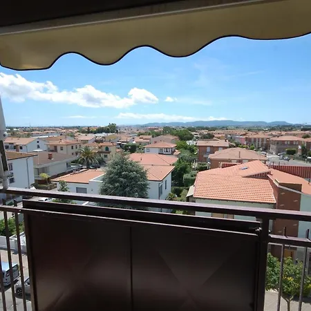 Apartment Con Vista A Venturina Venturina Terme